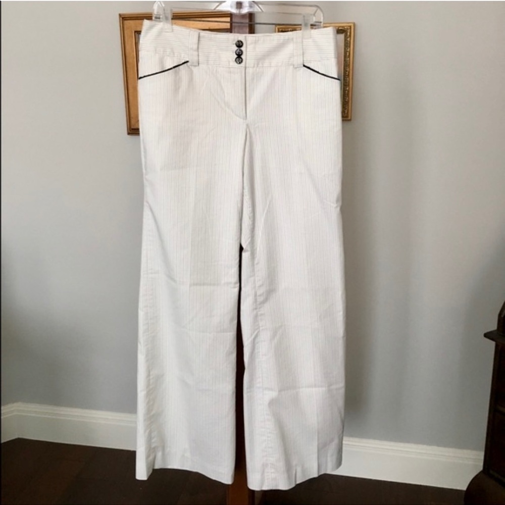 NWOT WHBM Legacy Pinstripe White and Black Trousers Size 10